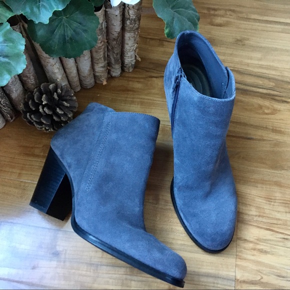 Guess Gray Suede Booties- Sz 9.5 - Picture 1 of 5